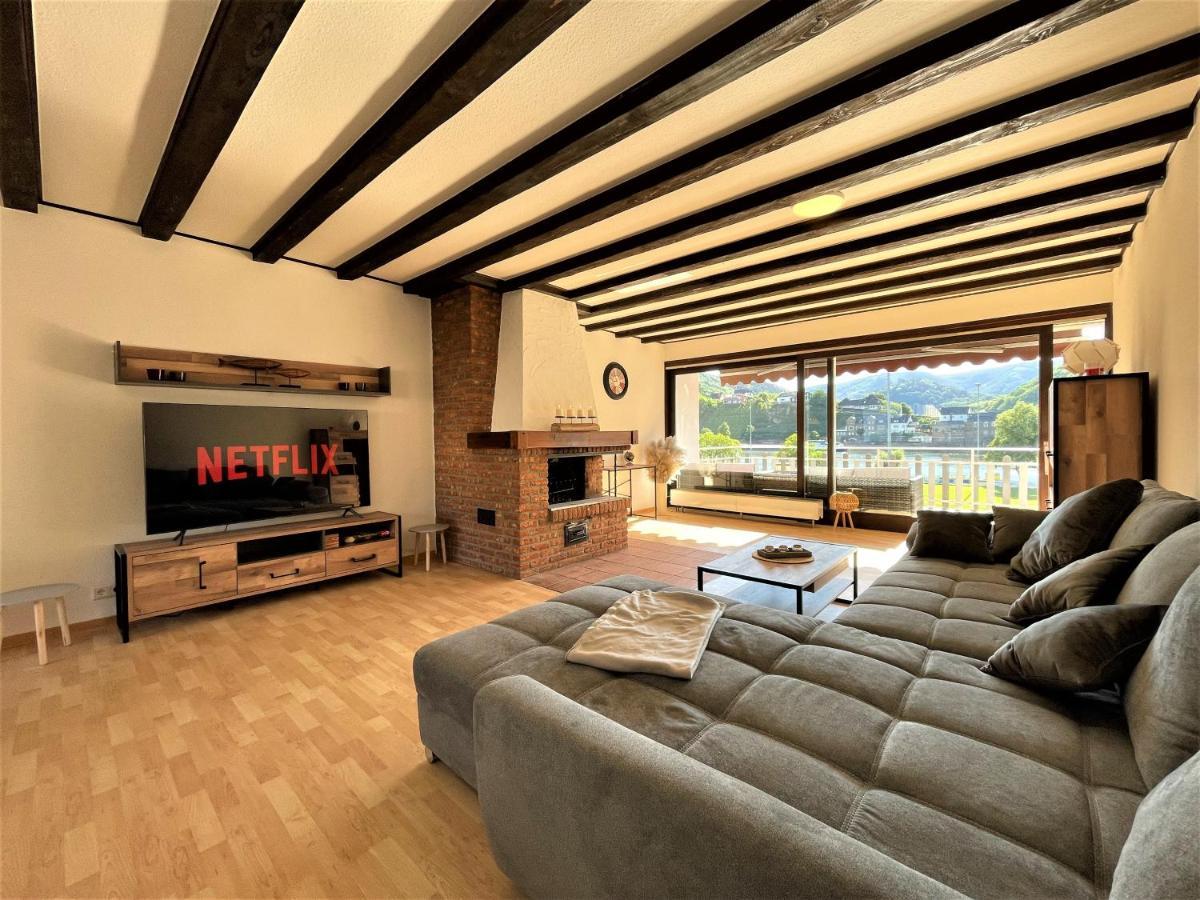 Traumaussicht Kamin Balkon Burgblick 65 Zoll Tv Netflix Sky Joyn Lindenplatz Apartment Bullay Exterior photo