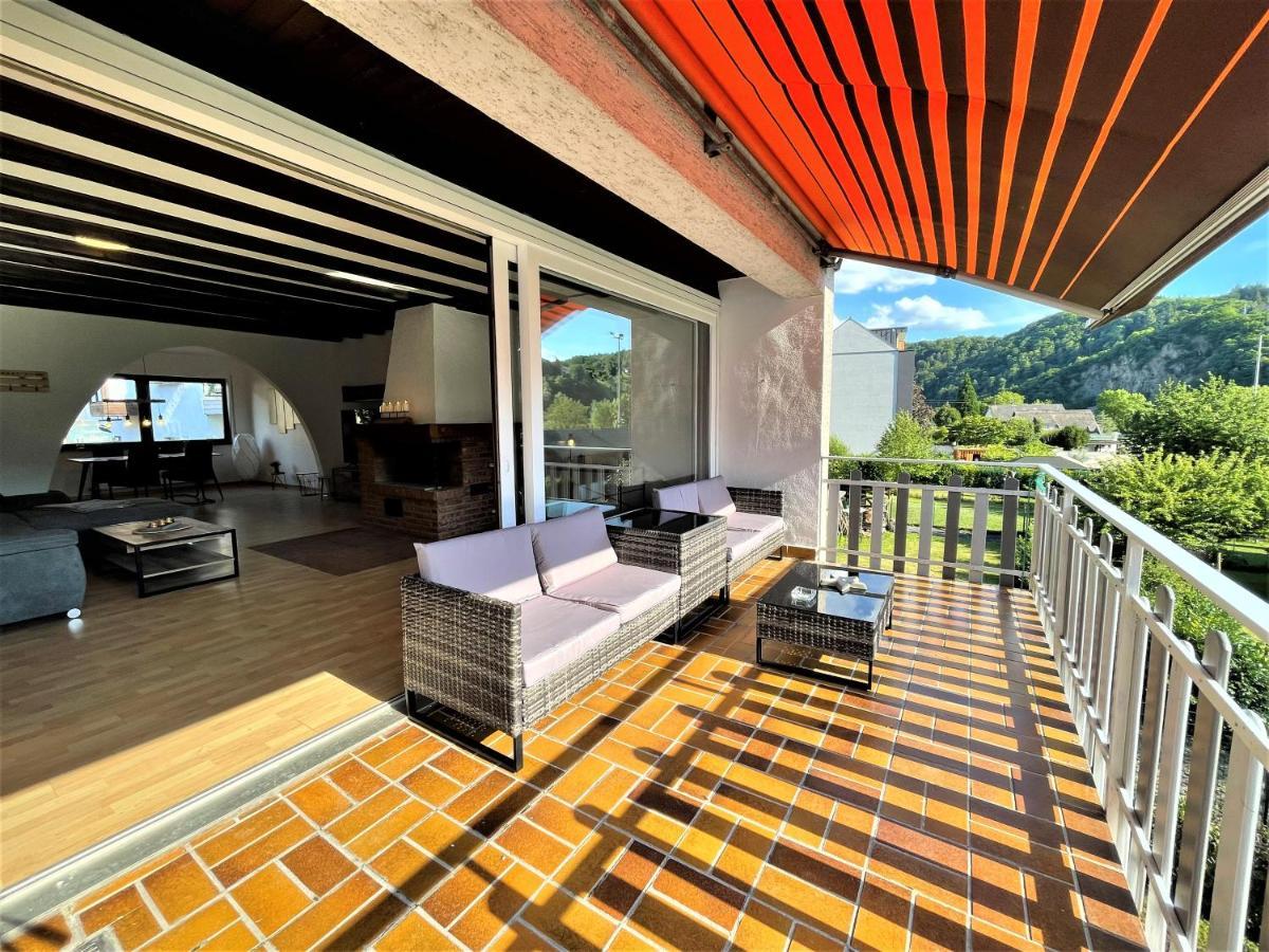 Traumaussicht Kamin Balkon Burgblick 65 Zoll Tv Netflix Sky Joyn Lindenplatz Apartment Bullay Exterior photo